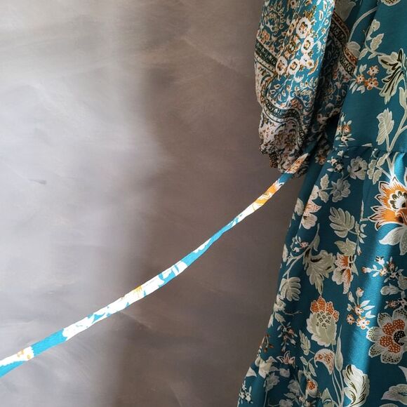 Band of the Free Floral Print Tiered Mini Dress Size L - Picture 8 of 10